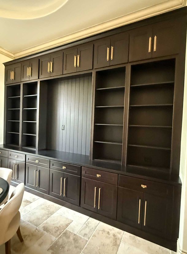 Built-in book shelves Reunion Florida